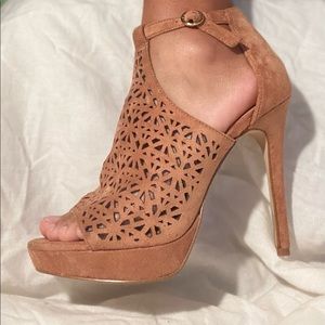 Aldo suede brown heel